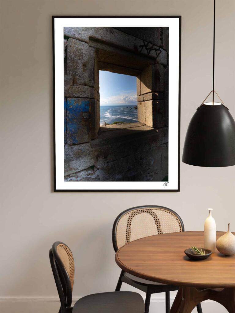 Fenêtre sur l&rsquo;océan, Bretagne – Impression d&rsquo;Art Mural France - hover